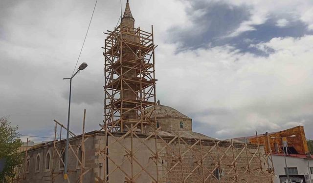 3 Yıllık Hasret Bitiyor! Depremde Zarar Gören Tarihi Cami İçin Müjde Geldi