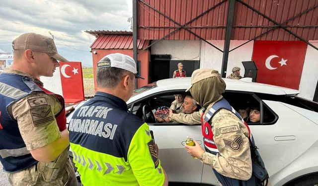Diyarbakır’da Bayram Öncesi Jandarmadan Sıkı Trafik Denetimi