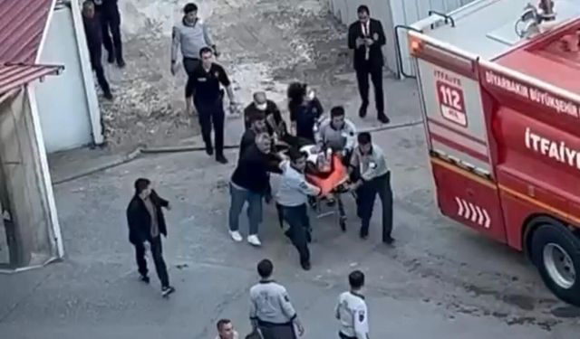 Diyarbakır’daki Otel İnşaatında Yangın Paniği: Patlama da Yaşandı