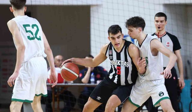 U18 Basketbol Türkiye Şampiyonası'nda yarı finale çıkanlar belli oldu
