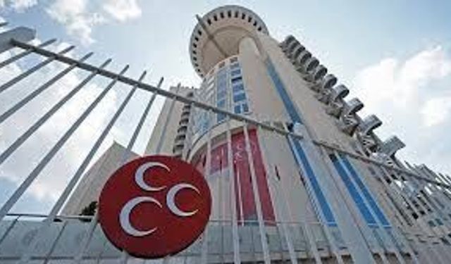 MHP'de Malatya Depremi! Gece Yarısı Kararıyla Tüm Teşkilat Feshedildi