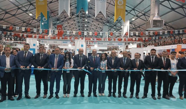İpek Yolu Kariyer Fuarı Malatya’da Açıldı: Açılışta Dikkat Çeken Mesajlar