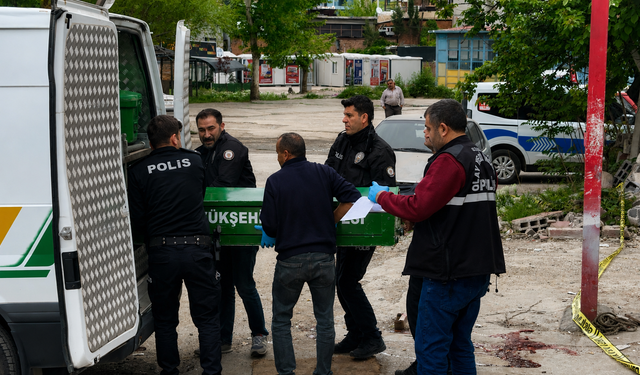 Malatya’da Sanayi Sitesinde Feci Ölüm:Elektrik Direğinden Düşen Adam Hayatını Kaybetti!
