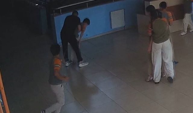 Okulda Nefes Kesen Anlar: Öğretmenin Heimlich Müdahalesi Öğrenciyi Hayata Döndürdü