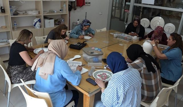 MABESEM’de Çini Sanatı Can Buluyor: Hem Terapi Hem Üretim