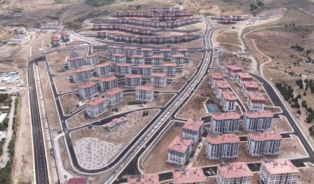 Malatya’da Geri Sayım Başladı! Akoğuz Kışlası’ndaki Deprem Konutları İçin Tarih Verildi
