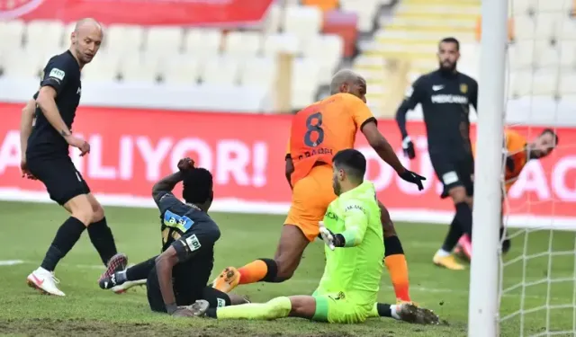 YMS’nin gözdesiydi, Süper Lig ekibine imza attı!