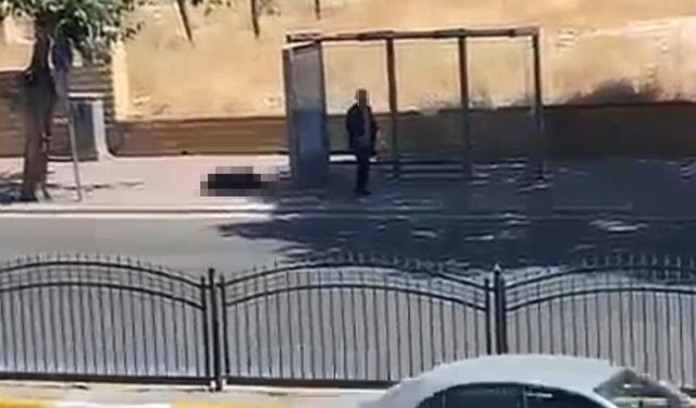 Şanlıurfa'da durakta dehşet! Boşanma aşamasındaki eşini silahla vurdu