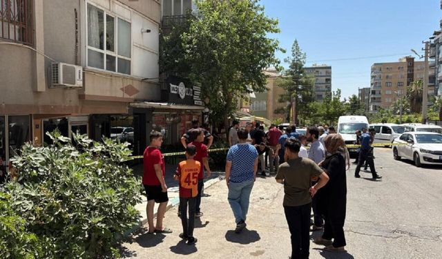 Ablasıyla Tartışan Eniştesinin Berber Dükkanını Tüfekle Bastı! 4 Yaralı..