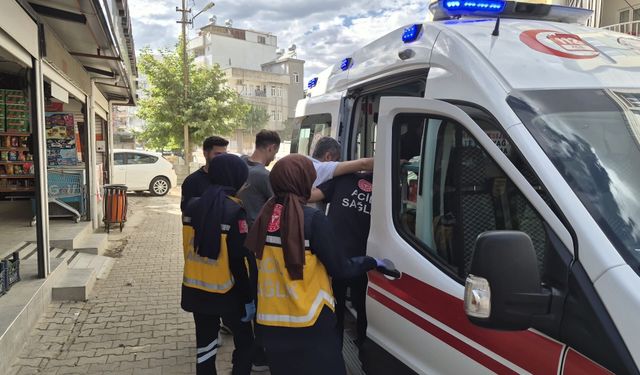 Adıyaman'da Kaza Sonrası Kaçtı! Yaralı Motosiklet Sürücüsü Hastaneye Kaldırıldı