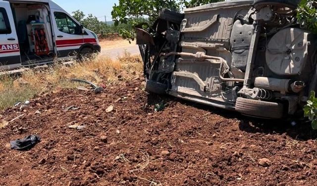 Gaziantep'te Kontrolden Çıkan Otomobil Takla Attı: 3 Yaralı