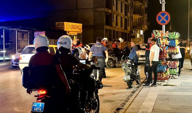 Malatya'da Gece Yarısı Silahlı Kavga: 2 Kişi Yaralandı