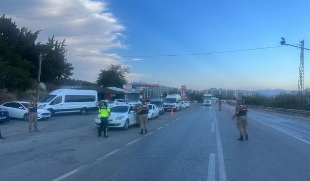 Gaziantep’te Binlerce Kişinin Kimliği Sorgulandı! Aranan 87 Şahıs Yakalandı