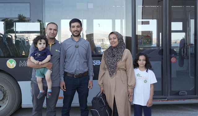 Malatya'da İçi Ziynet Eşyası Dolu Çantayı Bulan Şoförden Örnek Davranış