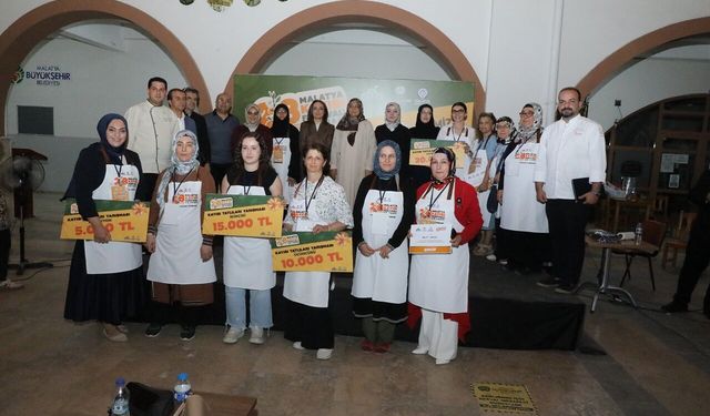 Malatya'da En İyi Kayısılı Tatlılar Seçildi, Büyük Ödüller Sahiplerini Buldu!