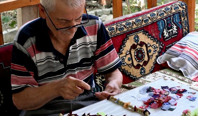 Malatya’da 80 Yıllık Gelenek Ellerinde Yaşatılıyor: Doğadan Toplayıp Nazarlığa Dönüştürüyor