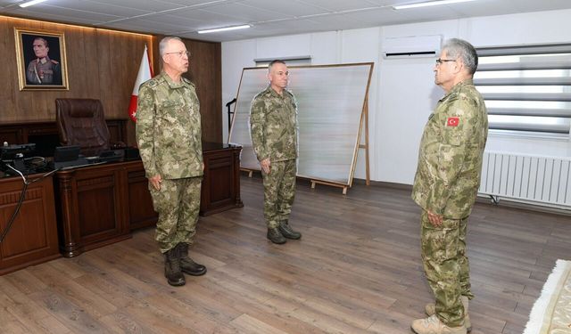 Malatya’da 2’nci Ordu Komutanlığında Görev Değişimi: Yeni Komutan Gültekin Yaralı Oldu