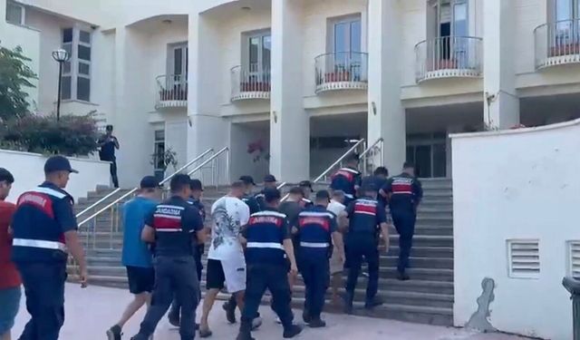 23 İlde Göçmen Kaçakçılarına Darbe: 48 Şüpheli Yakalandı, 31’i Tutuklandı