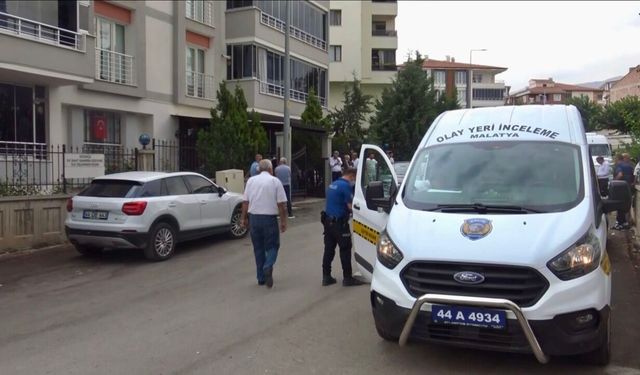 Yakınları Günlerdir Ulaşamıyordu! Evinde Ölü Bulundu