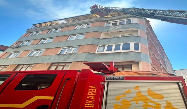 Elazığ’da Çatıdan Yükselen Alevler Paniğe Neden Oldu!