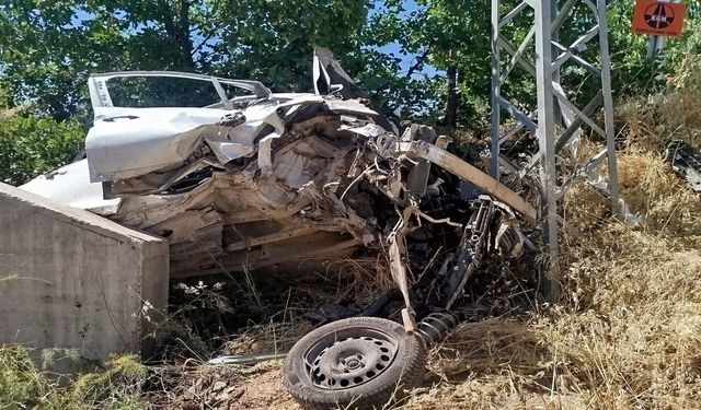 Malatya-Hekimhan Yolunda Feci Kaza: 1 Kişi Ağır Yaralandı
