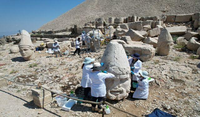 Malatya’ya Komşu Adıyaman’da Tarihi Heykeller Güçlendiriliyor