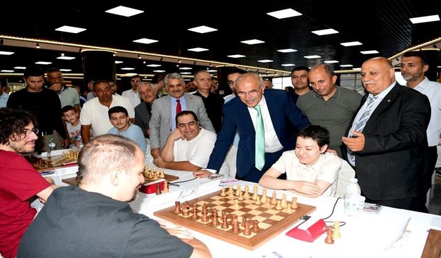 Malatya’da Satranç Tahtası Hareketlendi! 625 Sporcu 1 Milyon TL İçin Yarışıyor