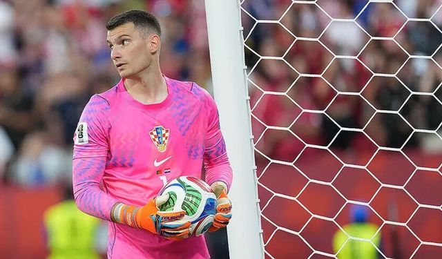 Fenerbahçe’de Livakovic Şoku! Hırvat Kaleci Barcelona’ya Transfer Old