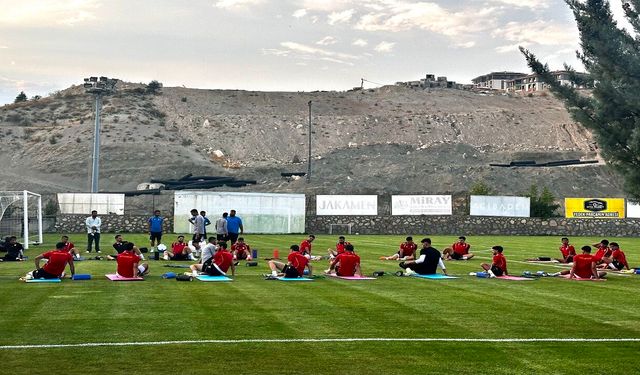 Yeşilyurtspor’da Gözler 2. Lig’e Çevrildi! Teknik Direktör Mehmet Ak Hedefi Açıkladı