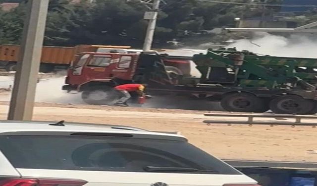 Viranşehir’de Korkutan Anlar! Park Halindeki Araç Bir Anda Alev Aldı