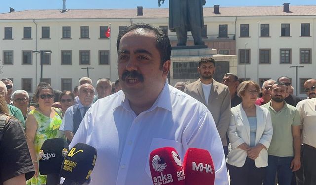 Yeni Parti Malatya'da Resmen Kuruldu! İlk Mesaj Dikkat Çekti: "Namuslular da Namussuzlar Kadar Cesur Olmalıdır"