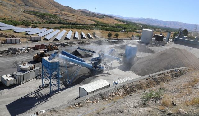 Battalgazi’de Büyük Yol Çalışması: 2 Bin 500 Metrekarelik Alan Yenilendi