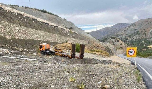 Malatya’da Tır Dehşeti! Canlarını Kurtarmak İçin Tırdan Atladılar