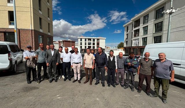 Akçadağ’da Yeni Çarşı Krizi Büyüyor! Esnaf: “10 Metre Denildi, 200 Metre Uzağa Verdiler