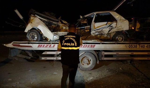 Malatya’da Üç Araçlı Kazanın Acı Bilançosu: İkiye Bölünen Otomobilden Kötü Haber!