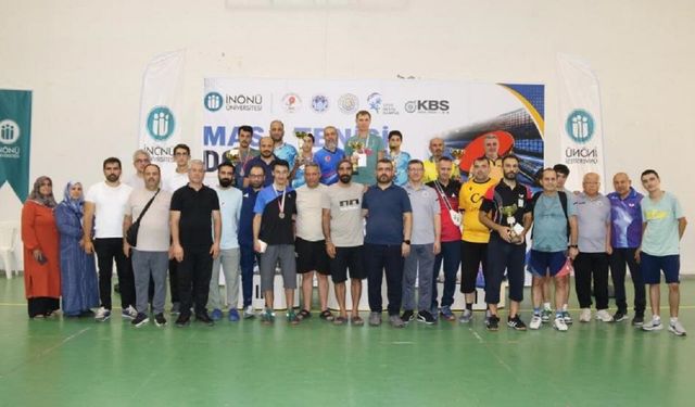Malatya’da Masa Tenisi Heyecanı: Dostluk Ligi’nde Kupalar Sahiplerini Buldu