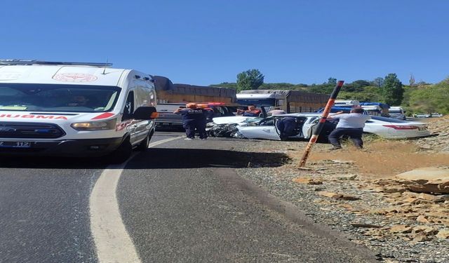 Elazığ’da Faciadan Dönüldü! Otomobil ile Tır Çarpıştı, 1 Yaralı