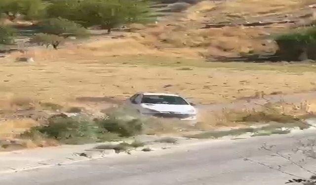 Park Halindeki Araç Dehşeti! El Freni Çekilmeyince Şarampole Yuvarlandı