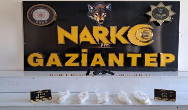 Gaziantep’te Araçtan 3 Kilo Metamfetamin Çıktı! 1 Şüpheli Gözaltında