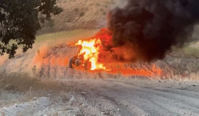 Adıyaman’da Tarlada Şok Eden Olay! Traktör Bir Anda Alevlere Teslim Oldu