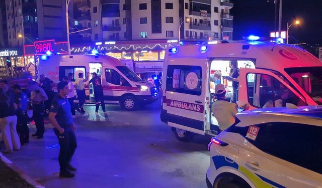 Malatya’da Çarpışmanın Şiddetiyle Ters Döndü! 2 Kişi Yaralandı