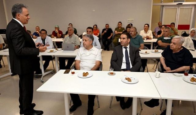 Malatya’da Sağlık Alanında Önemli Ziyaret! Rektör Akpolat Karaciğer Nakli Enstitüsünde