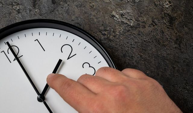 Milyonlar Bu Sorunun Cevabını Bekliyordu! Saatler Geri Alınacak mı?