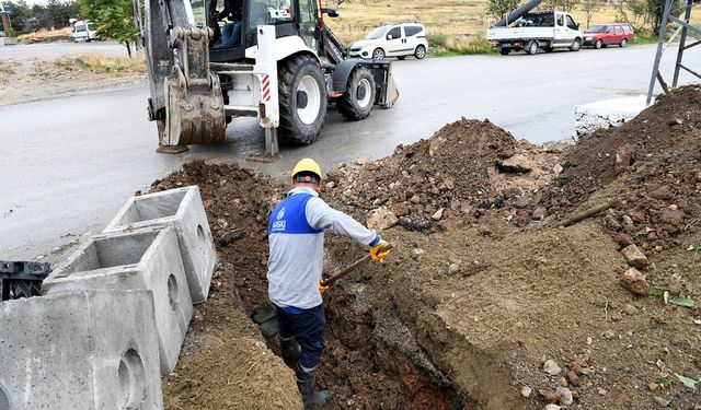 Malatya’da Sağanak Öncesi Yollar Yine Göle Dönmesin Diye MASKİ O Noktada Harekete Geçti