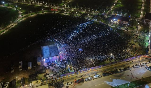 Malatya’da Gençlik Festivali Coşkusu! Sinan Akçıl ve Eypio Sahne Aldı