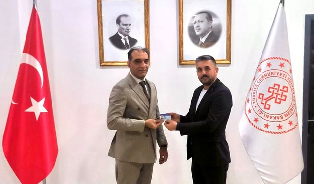 Malatyalı Sanatçı Oktay Demirci’ye Bakanlıktan Büyük Onur!