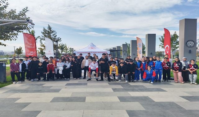 Malatya’da Rekor Kırıldı! 422 Sporcu Aynı Parkurda Buluştu