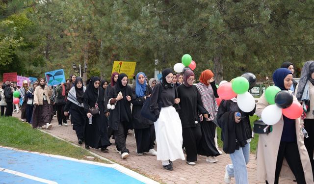 İnönü Üniversitesinde Filistin İçin Yürüdüler! O Sözler Gündem Oldu