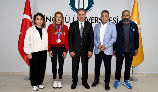 Avrupa Şampiyonu Hatice Akbaş’tan İnönü Üniversitesi’ne Ziyaret