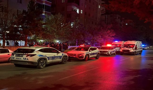 Babasını Öldürdü, Cansız Bedeniyle 1 Gün Aynı Evde Kaldı!